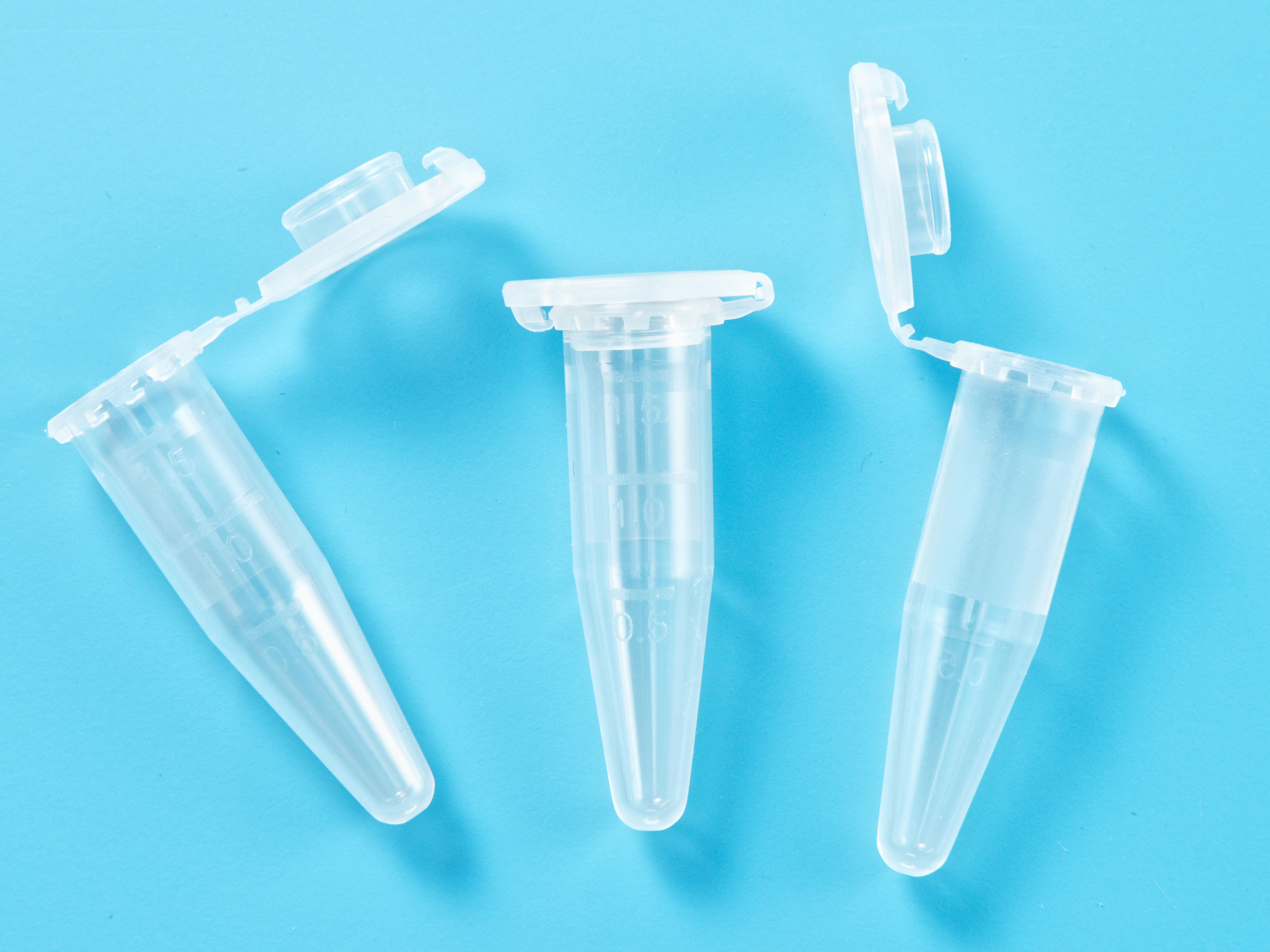 Микроцентрифужная пробирка объем 1,5 мл с замком "Lid Lock", CFT-011-015